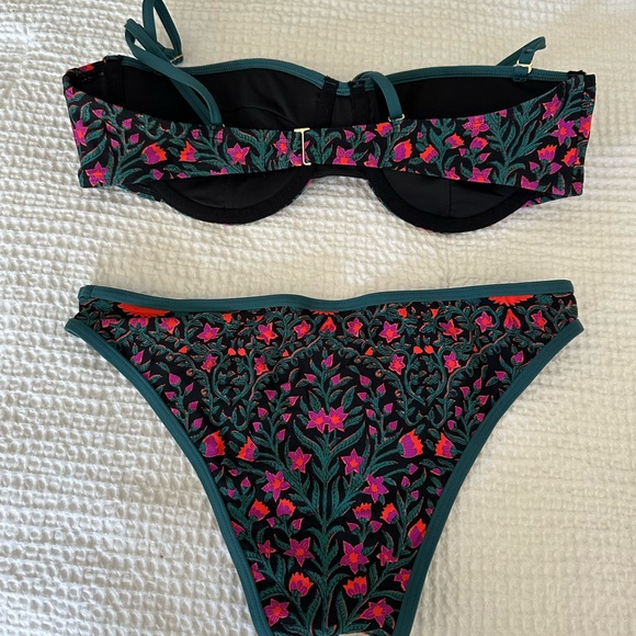 ROLLER RABBIT SWIMSUIT - Picture 2 of 4